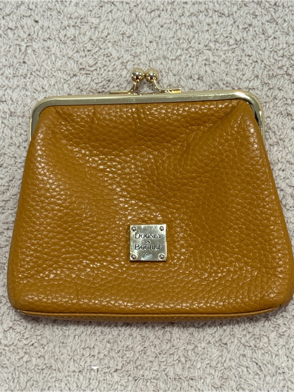 Dooney & Bourke Pebbled Leather Kiss‑Lock Coin Purse Vintage Inspired Mustard
